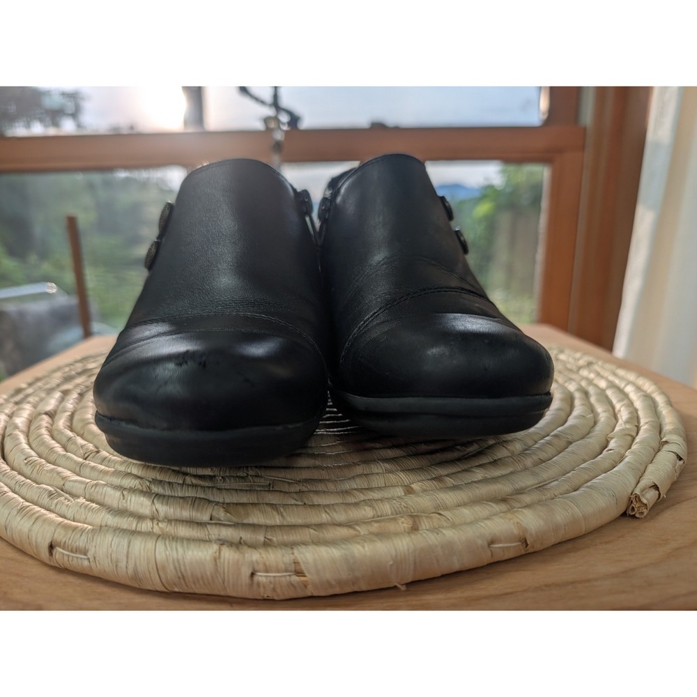 Ultimate Comfort Women Clarks Collection Size 9 M Black Leather Shoes Side Zip